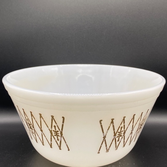 Federal Glass Bowl- white heatproof milk glass, black & gold diamonds MCM VTG'50 - Picture 2 of 6